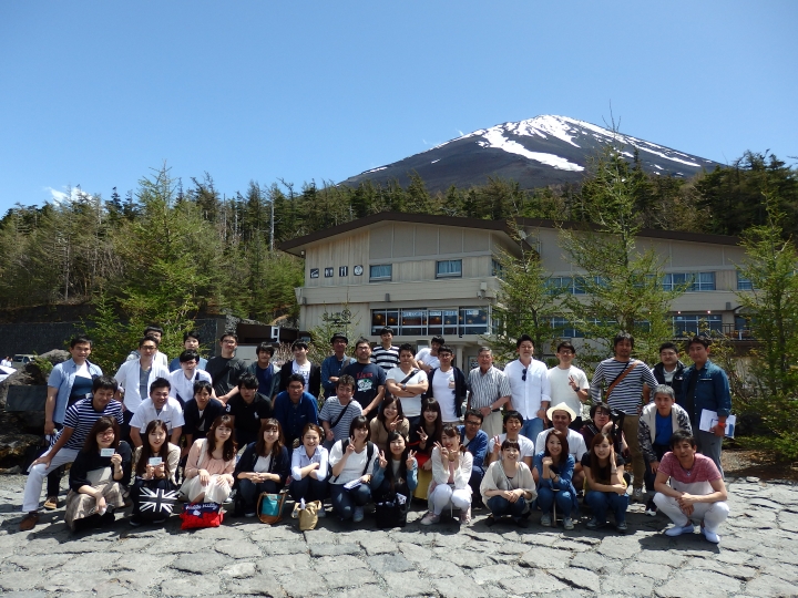 平成30年社員旅行（富士山5合目～忍野八海～浅間神社）